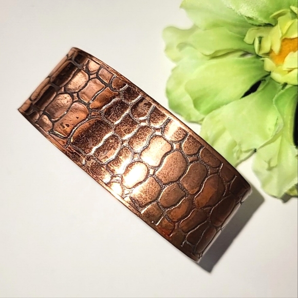 COPPER SNAKE REPTILE PRINT CUFF BRACELET - Picture 1 of 7